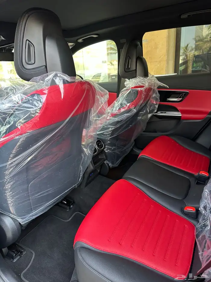 مرسيدس GLC300 AMG موديل 2025 شبه جديد 18