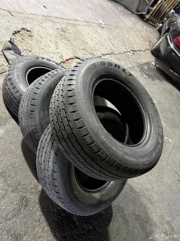 كفرات شواهين شبه جديده275 65 17 7