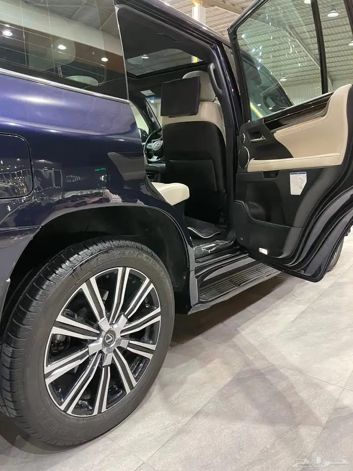 لكزس LX 570 سعودى 2020 10