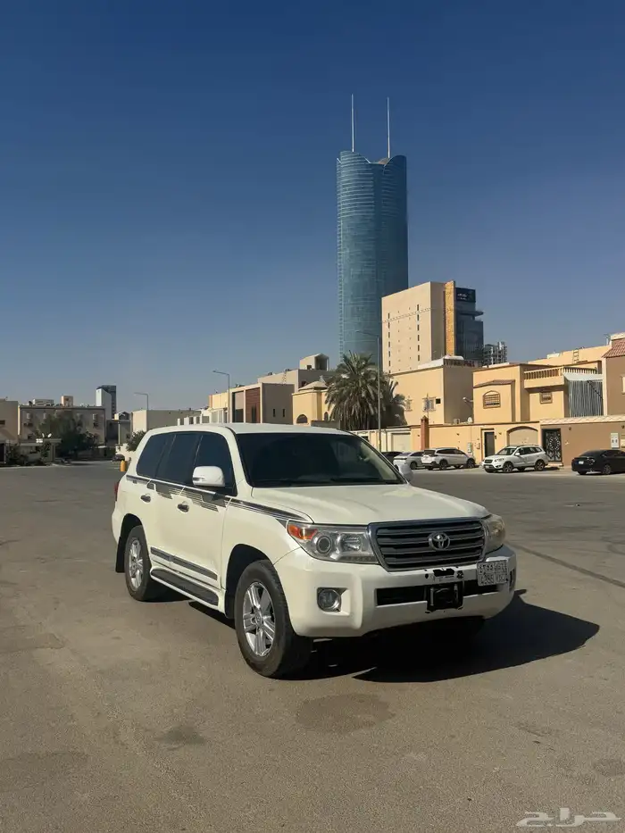 لاندكروزر جي 2014 0