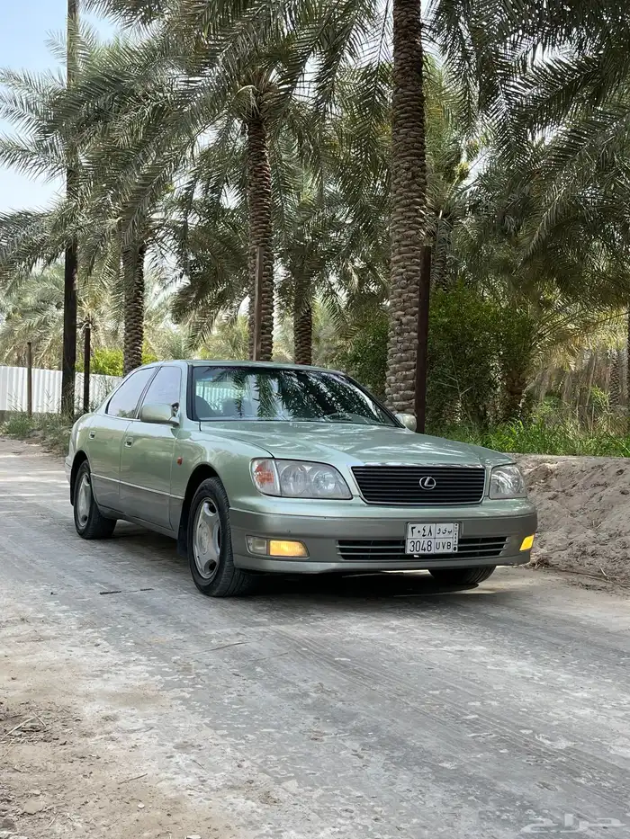 للبيع لكزس 400 LS 7