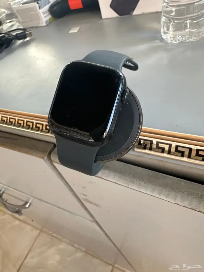 ساعه البيع iPhone 0
