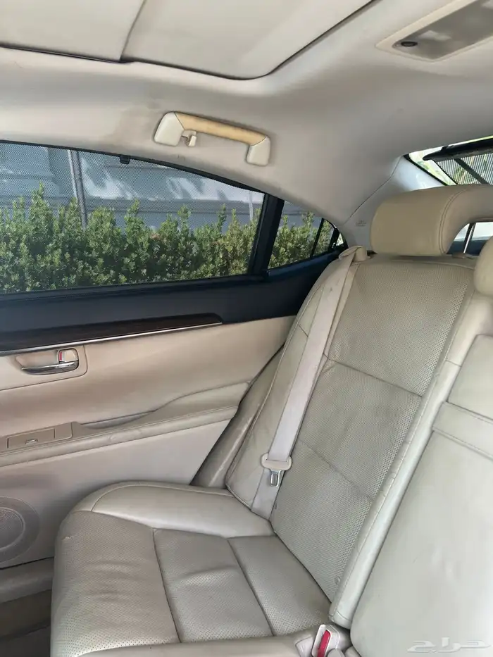 للبيع لكزس ES 350 موديل 2013 8