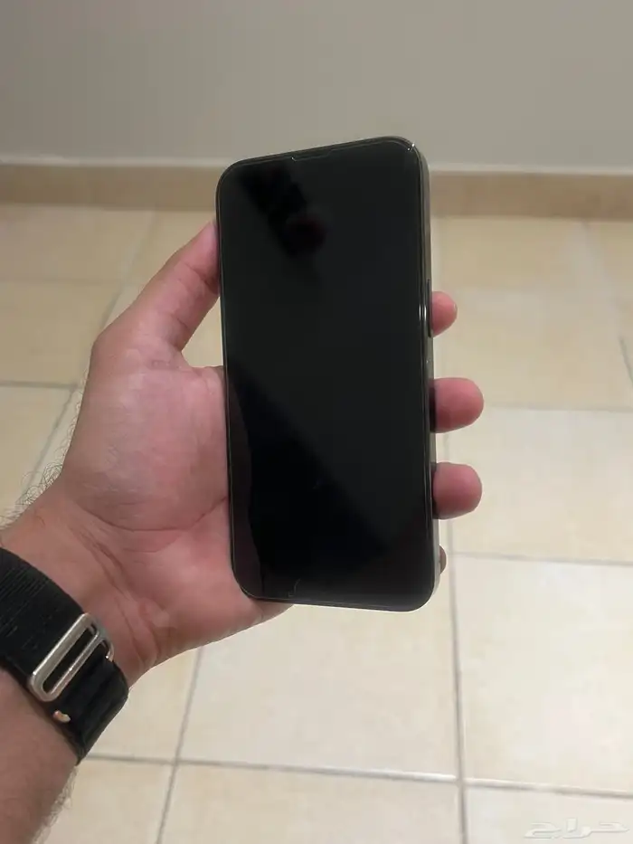 جهازين ايفون 13 برو وبرو ماكس iPhone 13 Pro and Pro Max 3