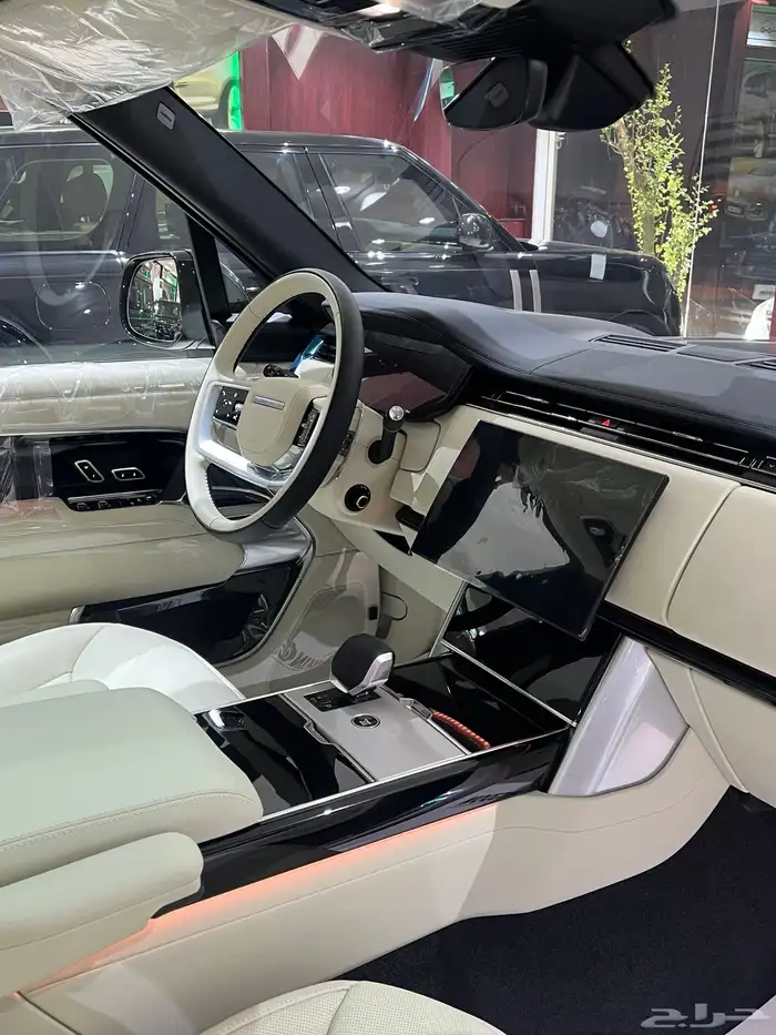 RANGE ROVER 2025 HSE v6 11