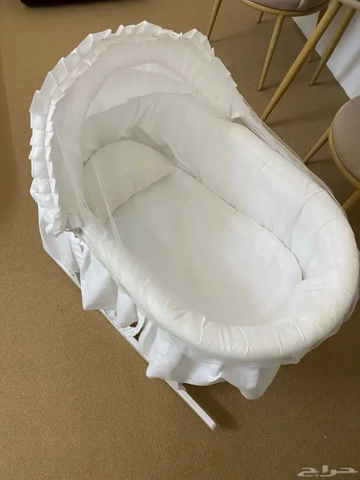 سله موسى سرير هزاز جديد استخدام شهر 150 والتوصيل مجاني 1