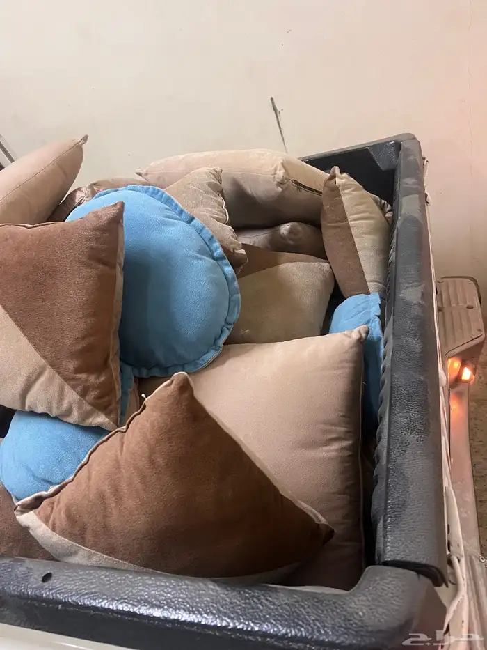 كنب مستخدم نظيف 0