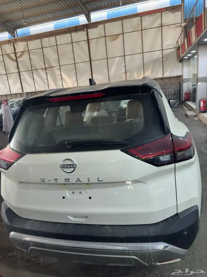 نيسان اكستريل SL فل كامل 7 راكب 2025 ذهبي اسود ابيض 12