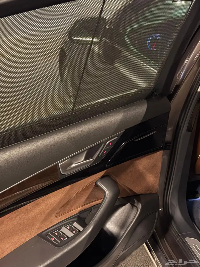 Audi A8L 2015 11