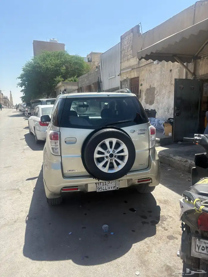 سيارة ديهاستو تيريوس 2009 دبل توماتيك 1