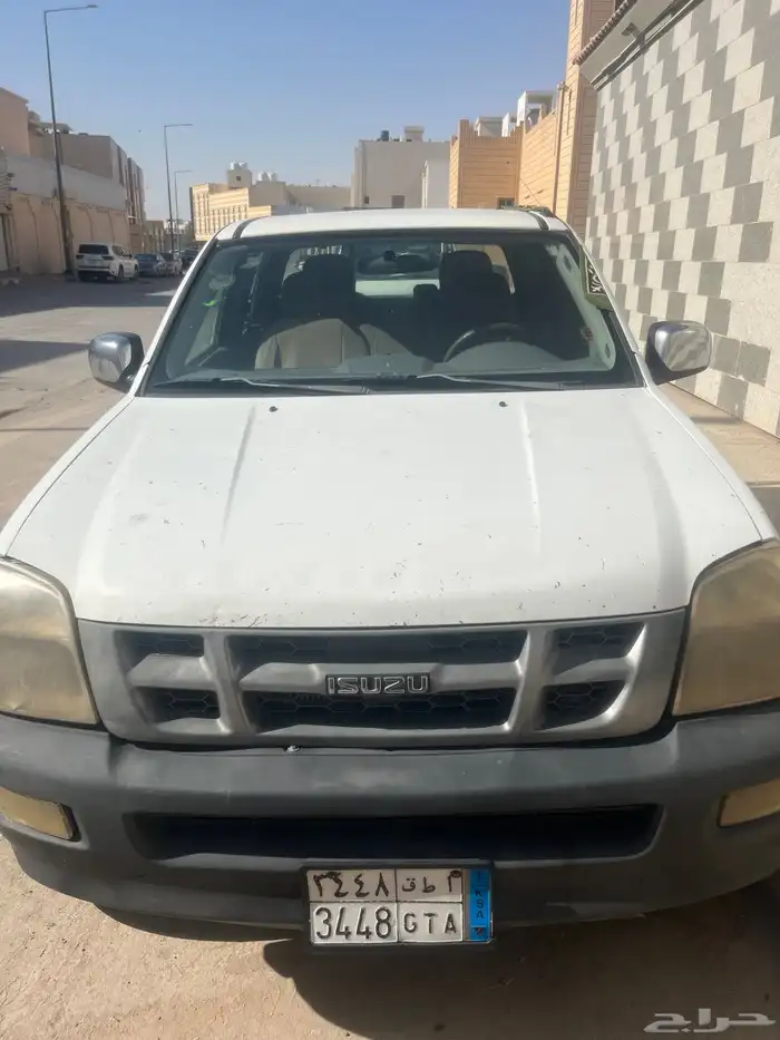سياره ايسوزو 0