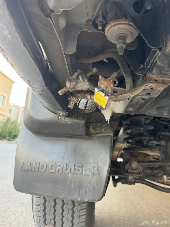 جيب لاند كروزر في اكس ار 36