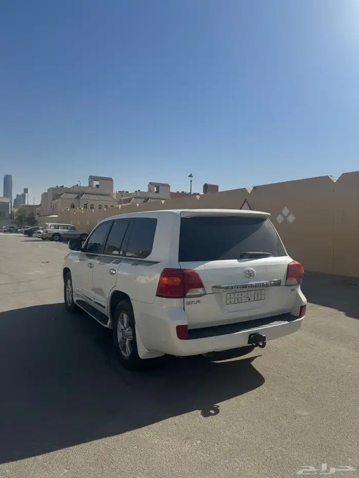 لاندكروزر جي 2014 3