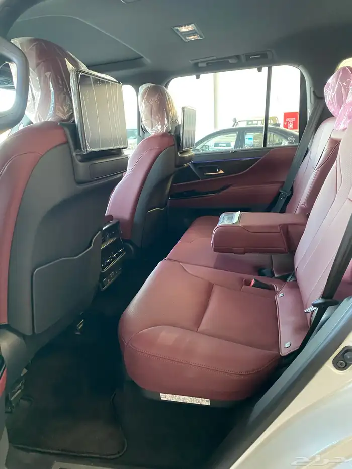 لكزس LX 600 BB 2024 ممشي قليل جدا 11