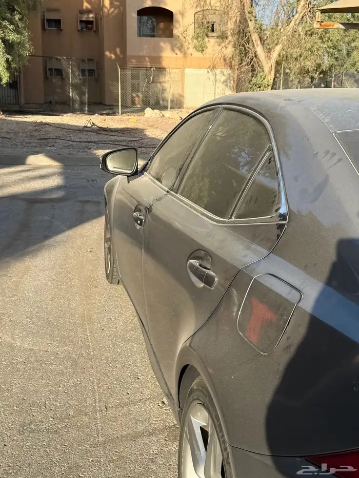 لكزس 350 is فل للبيع تشليح 4