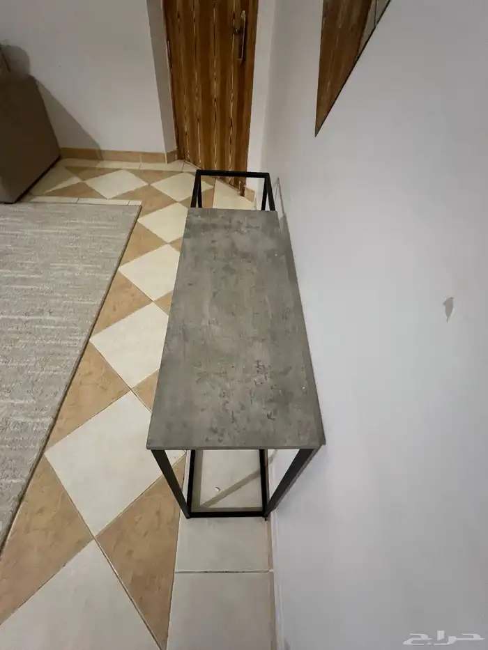 كنب و طاولة و مدخل و طاولة ارضية 4