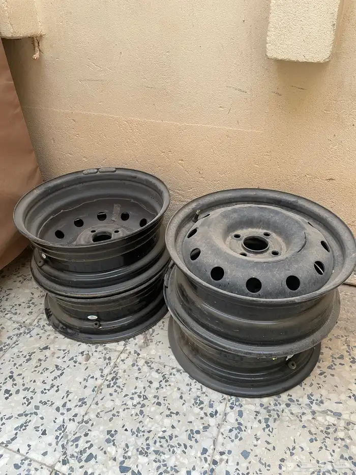 جنوط سيارة 1