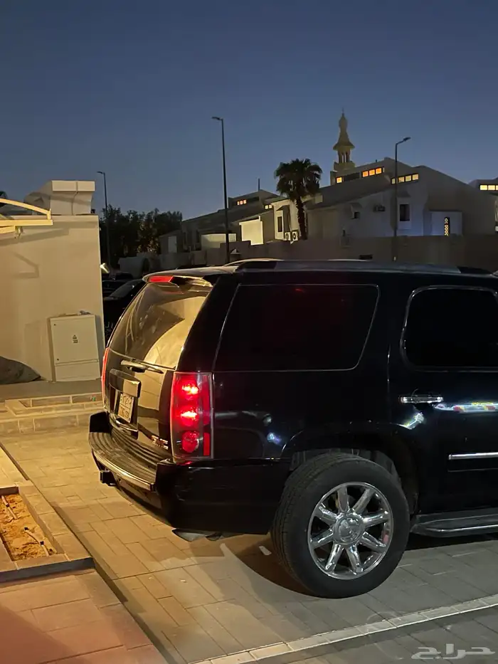 2012 Yukon Denali ماشي قليل 3