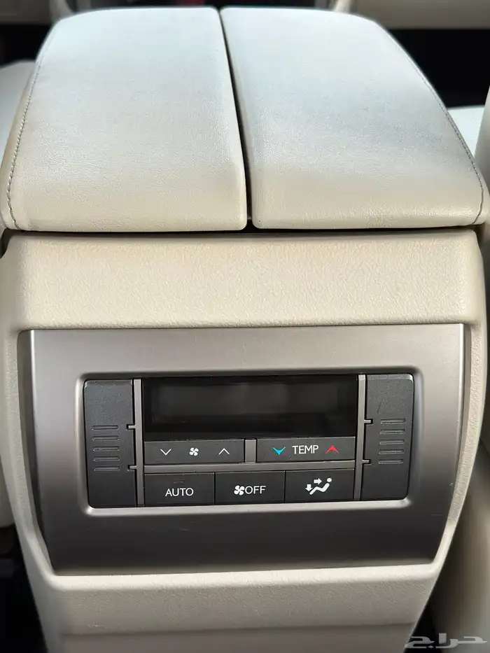 لكزس GX460 موديل 2014 سعودي فل كامل 24