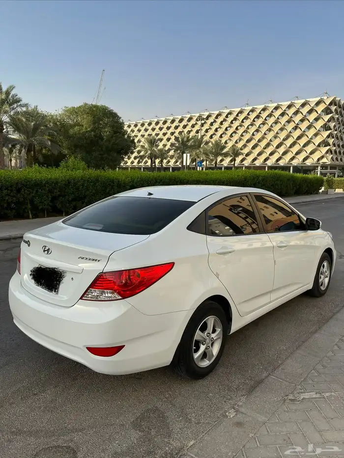 اكسنت 2012 قير عايدي نضيف 3