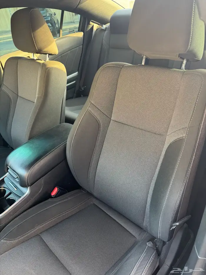 للبيع تشارجر 2019 SXT 9