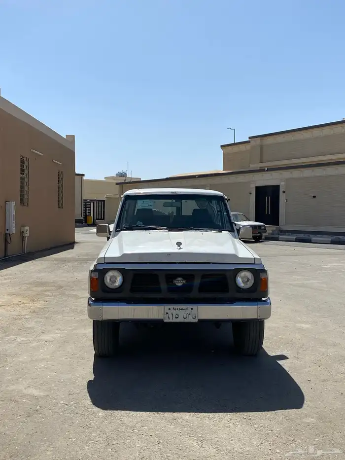نيسان باترول مديل 88 خالي من الصدوم موتر نضيف 13