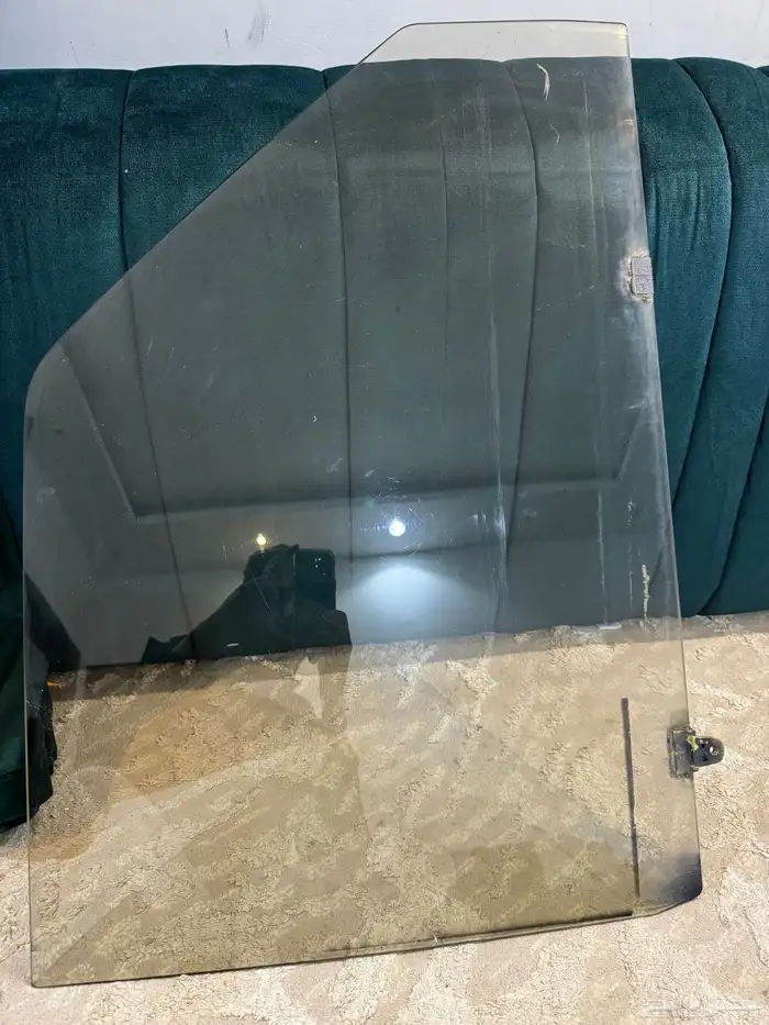 قزاز لون عسلي اصلي وكاله باترول يركب من موديل 90 الي 97 0