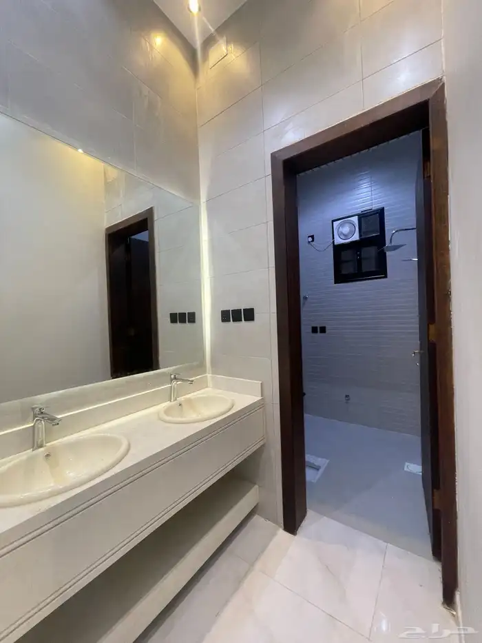 للبيع شقق ارضيه وعلويه من 480 الف ابها المحاله 13