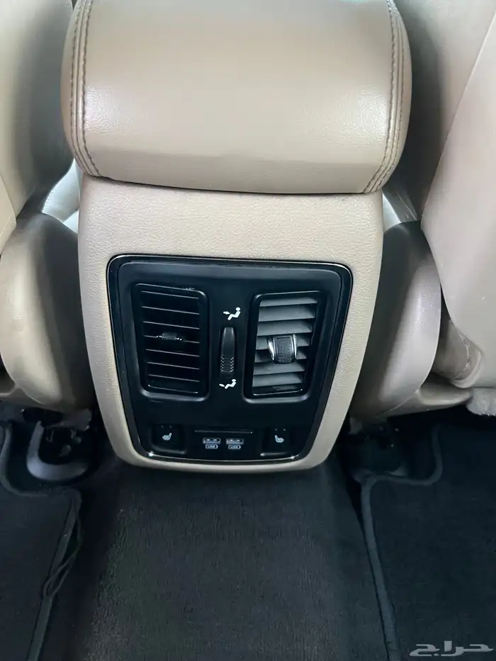 جيب شيروكي 2014 فل V6 15
