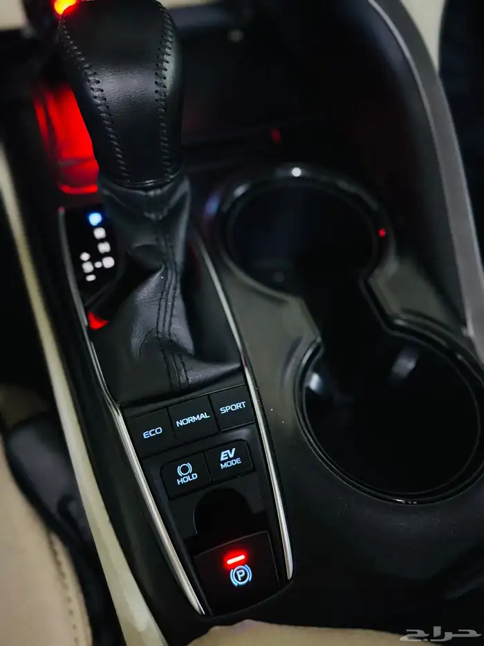 camry 2022. hybrid. first owner 7