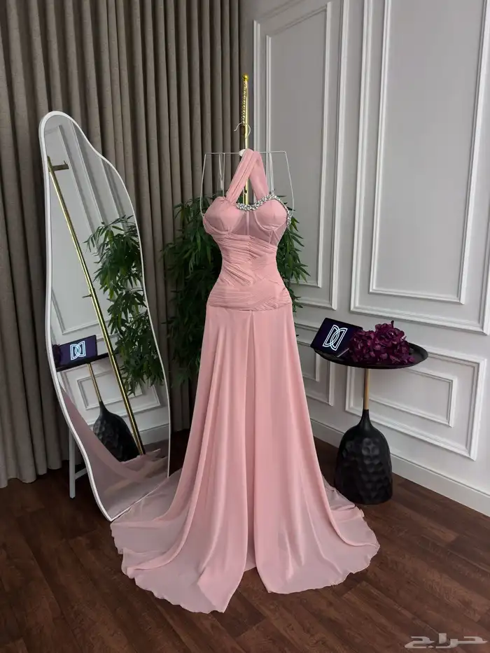 افخم تشكيلة فساتين لسهرات و مناسبات مميزة بأسعار مغرية جدا 7