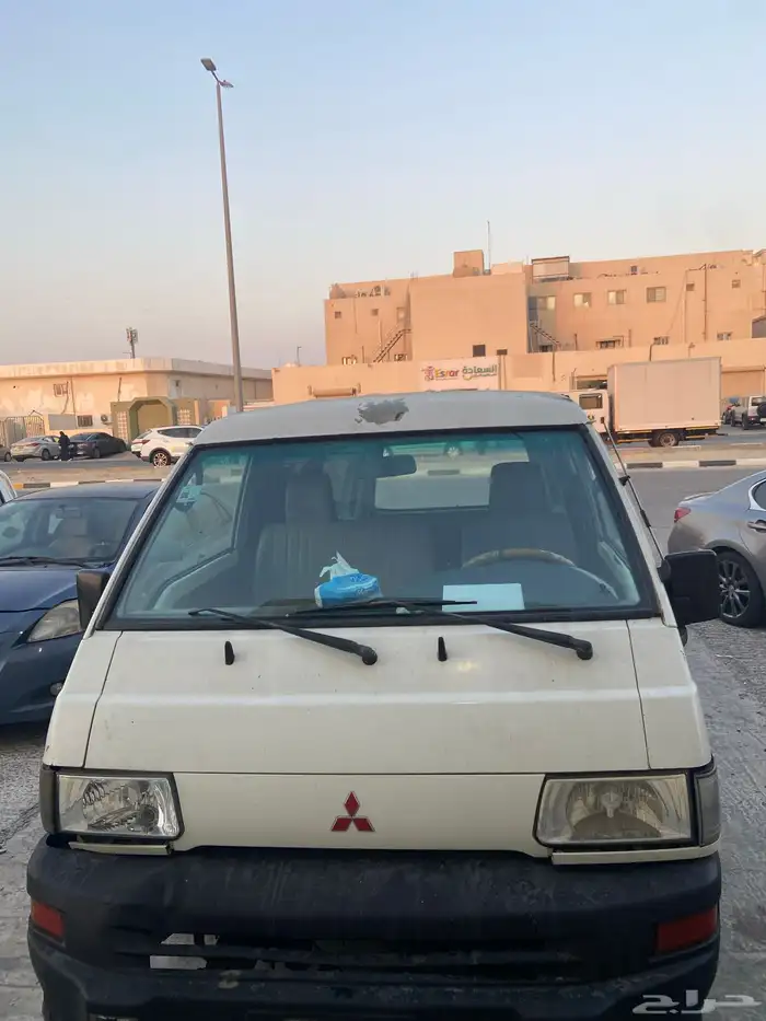 باص مستوبيشي 1