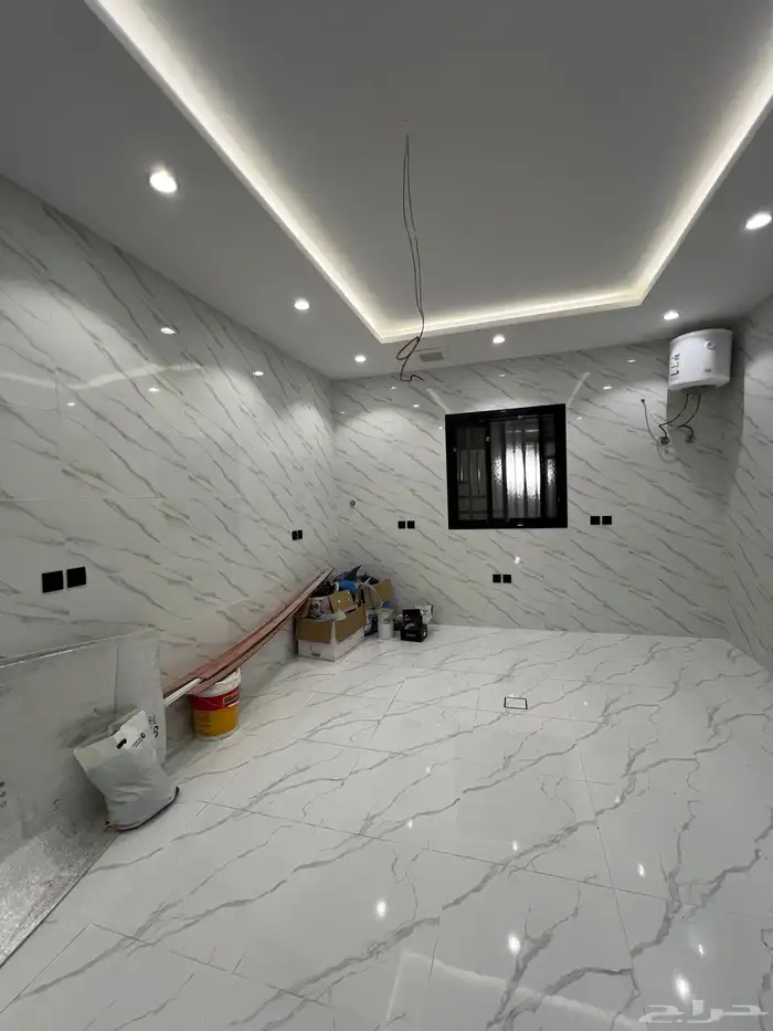 للبيع دور أرضي على شارعين بضاحية الإسكان بجليل 19