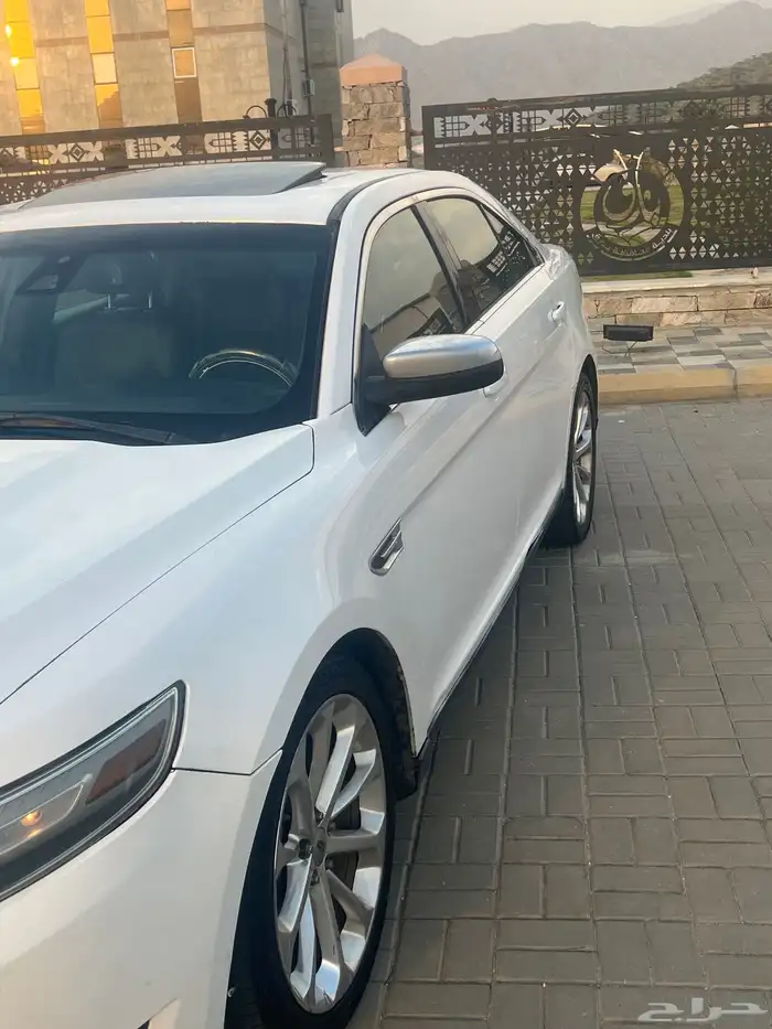فورد توروس ليمتد 2014 17