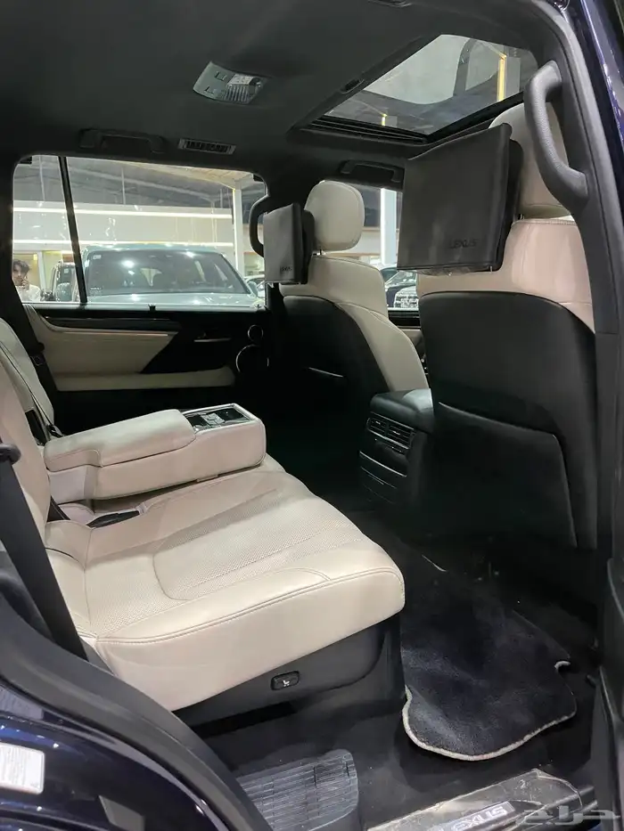 لكزس LX 570 سعودى 2020 11