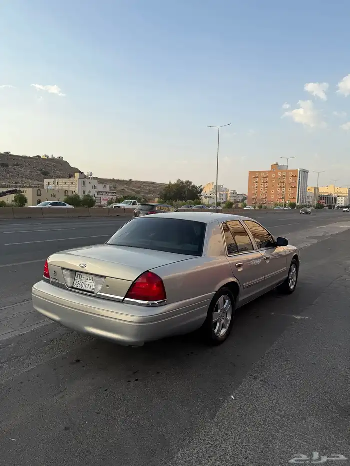 فورد فكتوريا 3