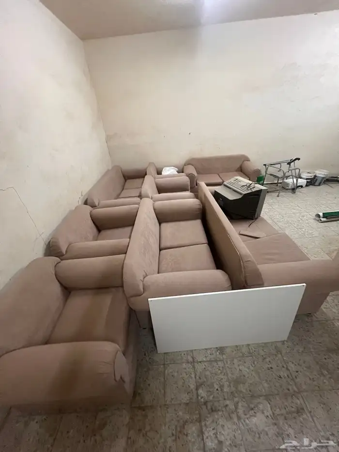 كنب مستخدم نظيف 2