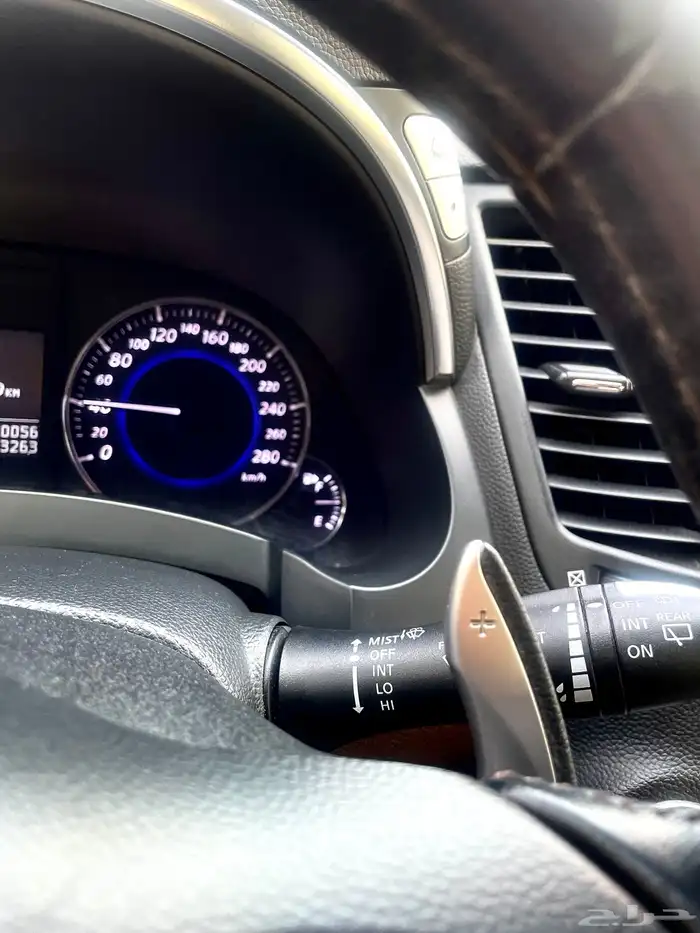 انفنتي QX70 فل كامل 2015 نظيف 50