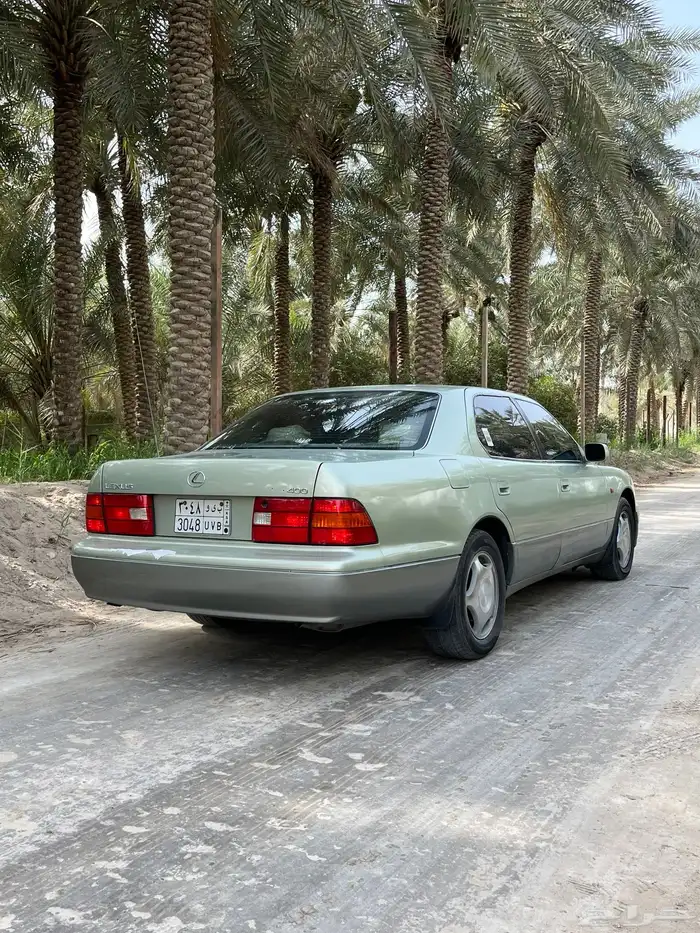 للبيع لكزس 400 LS 6