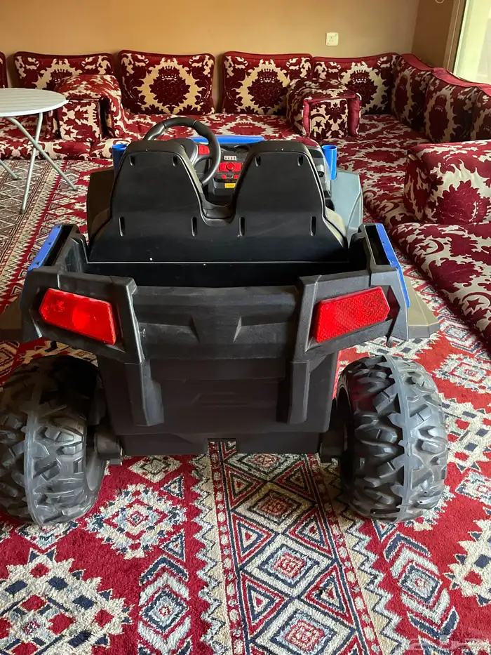 سيارة أطفال 2