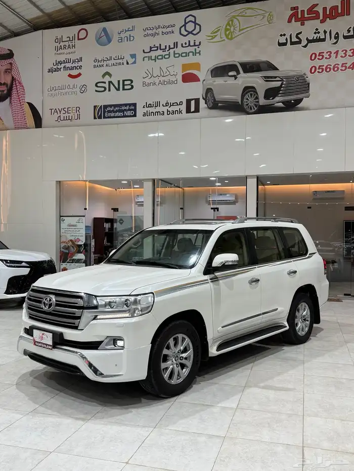 لاندكروزر VXR.L1 سعودي 2016 1