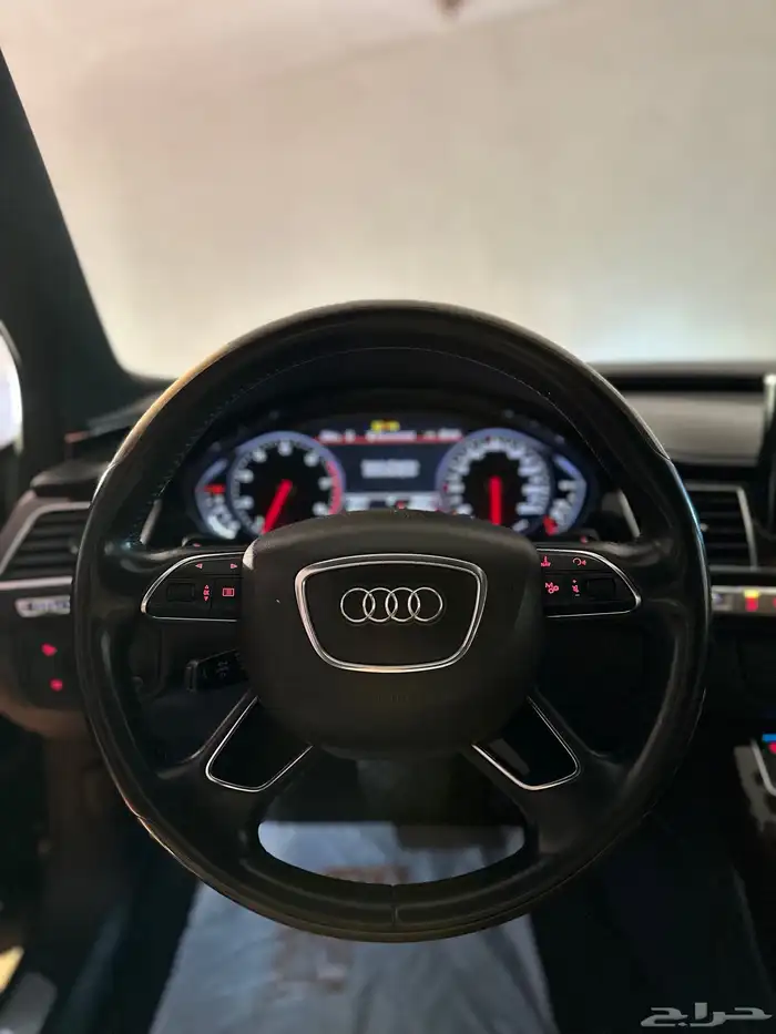 اودي A8L 12