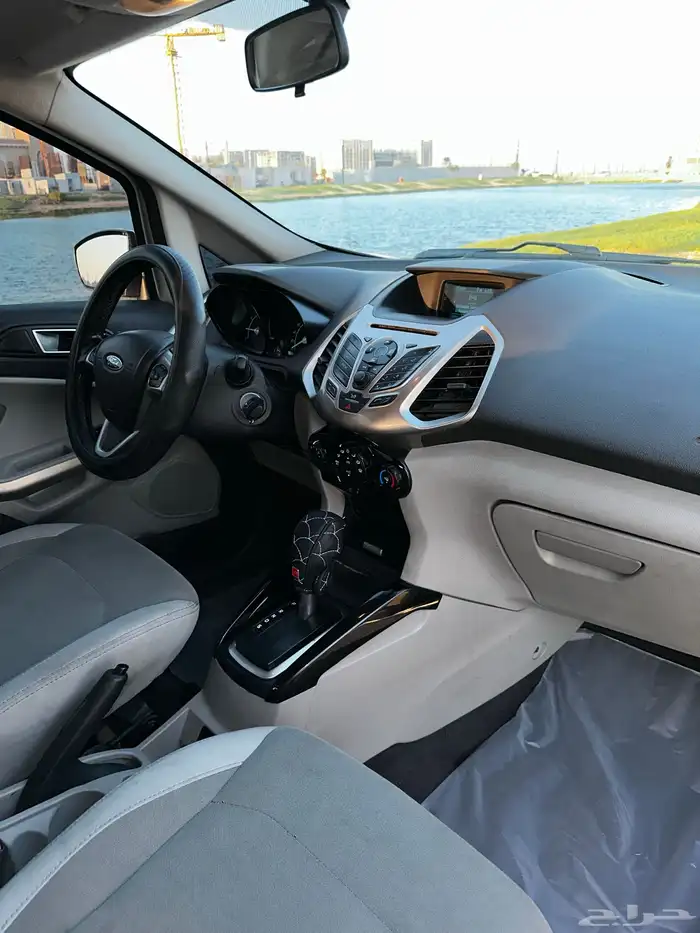 Ford EcoSport 2015 17