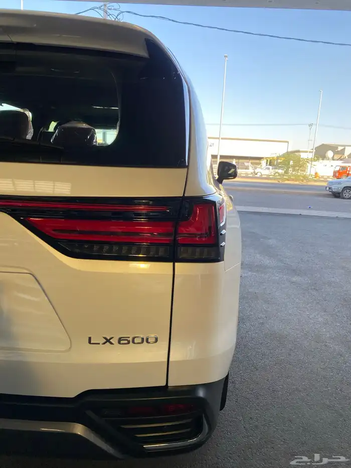 لكزس LX 600 BB 2024 ممشي قليل جدا 12