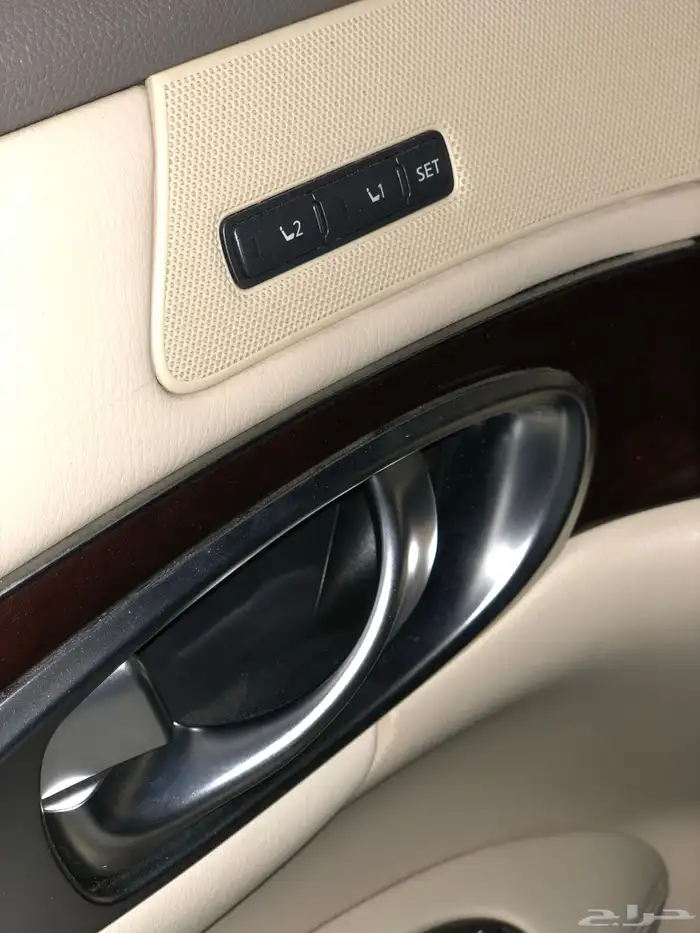 إنفينتي Q70 2017 12
