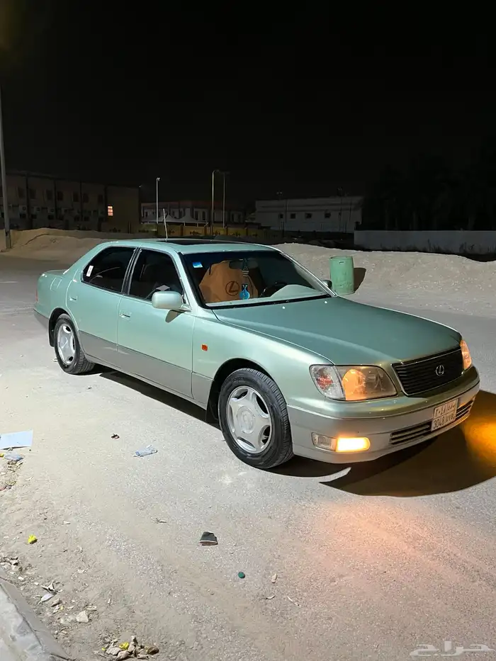 للبيع لكزس 400 LS 19