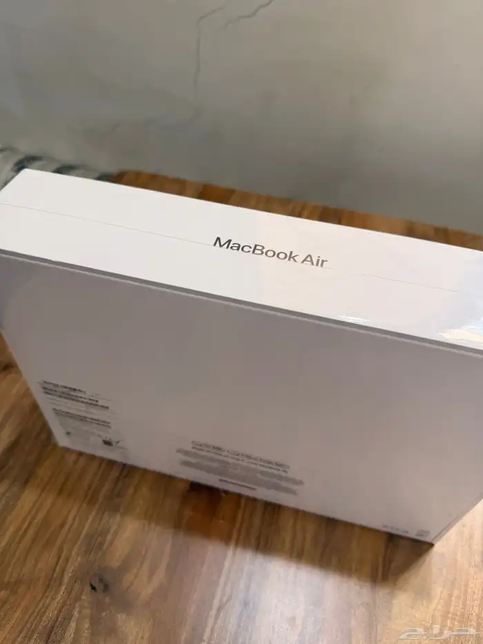 ماك بوك macbook air 2020. معالج m1 تخزين 265 الرام 8g 2