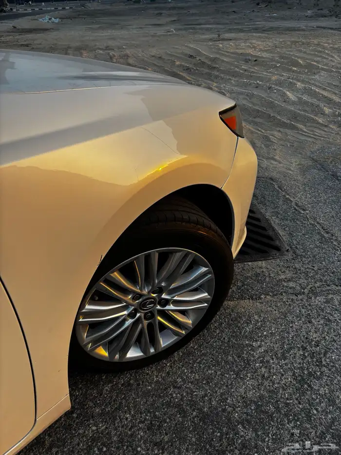 لكزس ES 350 شبه مخزن 7