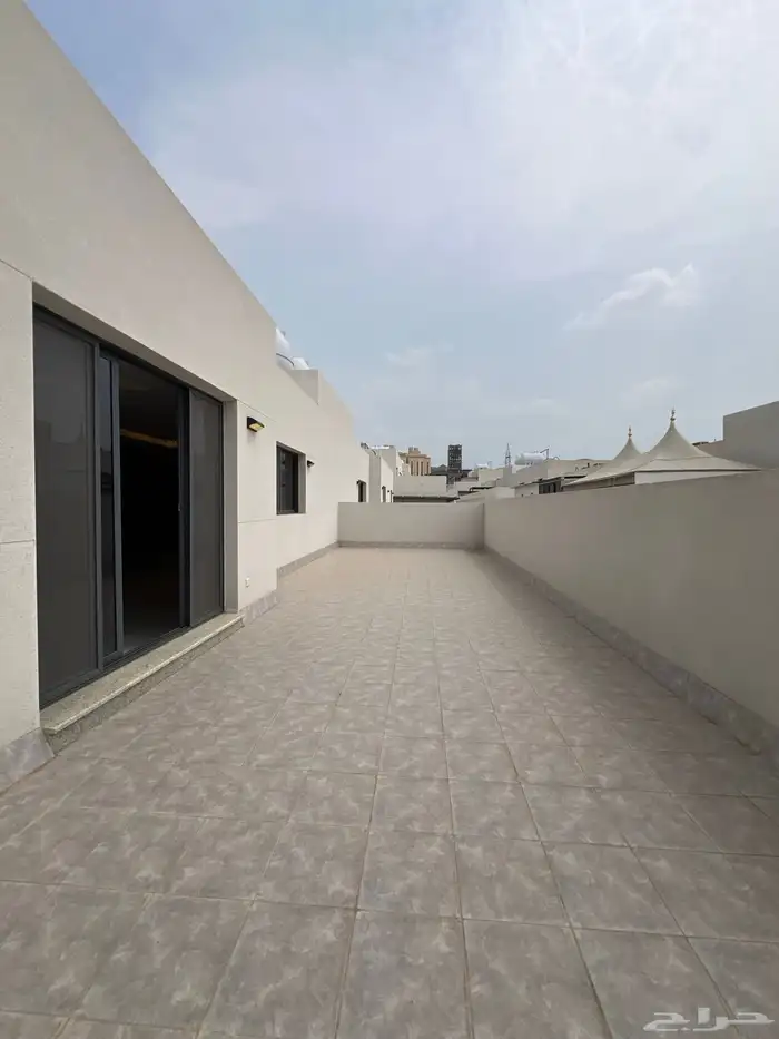 روف في مخطط الغدير 3 غرف و صالة واسعة كبيرة (600 ألف) 0