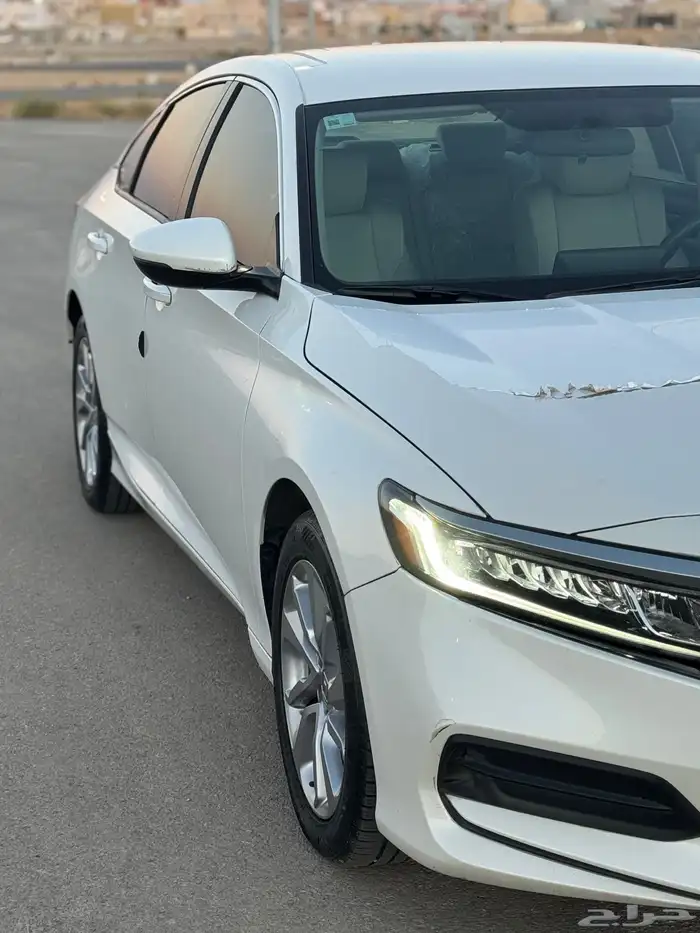 للبيع اكورد 2020 ستاندر نظيف 10